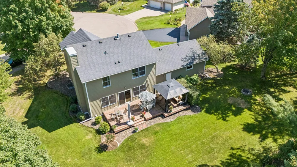 1008 Eagle Ridge Court Stillwater, MN 55082