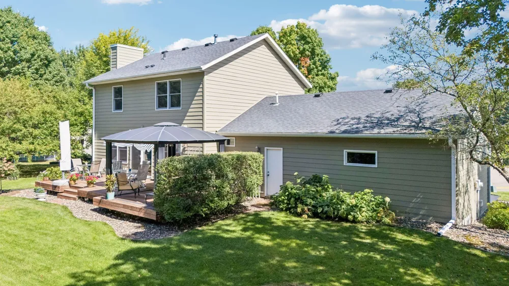 1008 Eagle Ridge Court Stillwater, MN 55082