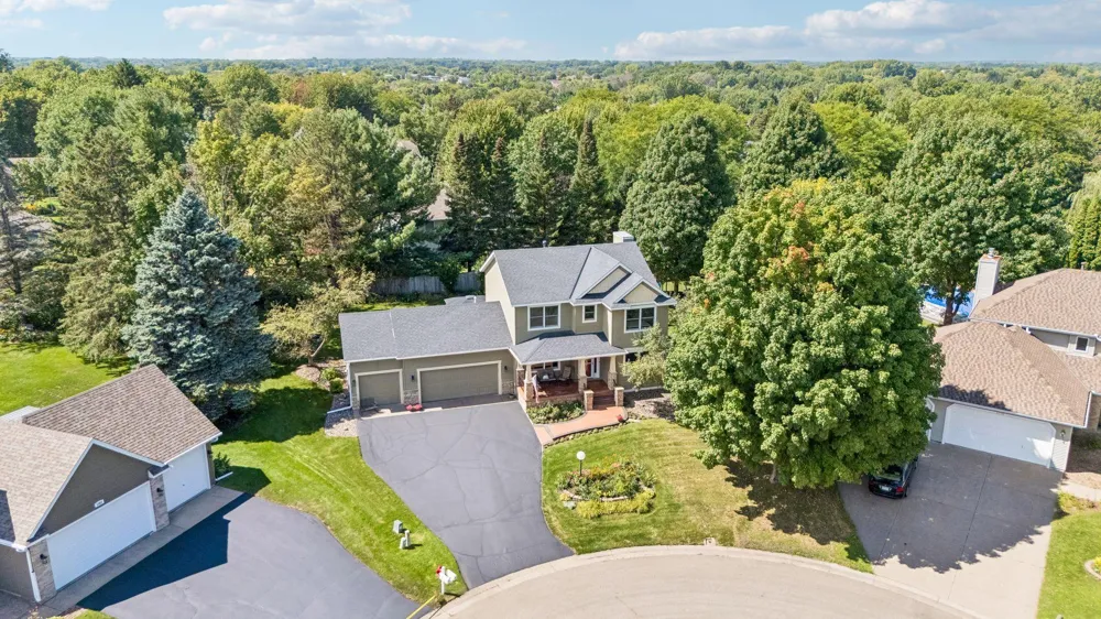 1008 Eagle Ridge Court Stillwater, MN 55082