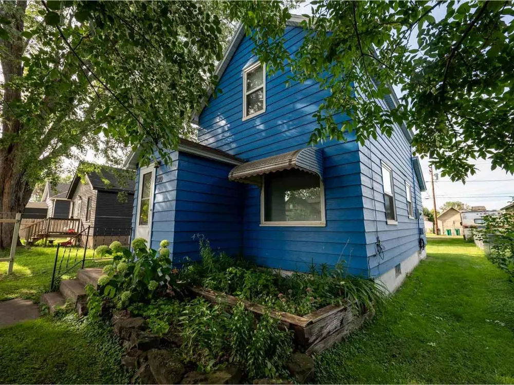 220 W Howard Avenue Keewatin, MN 55753