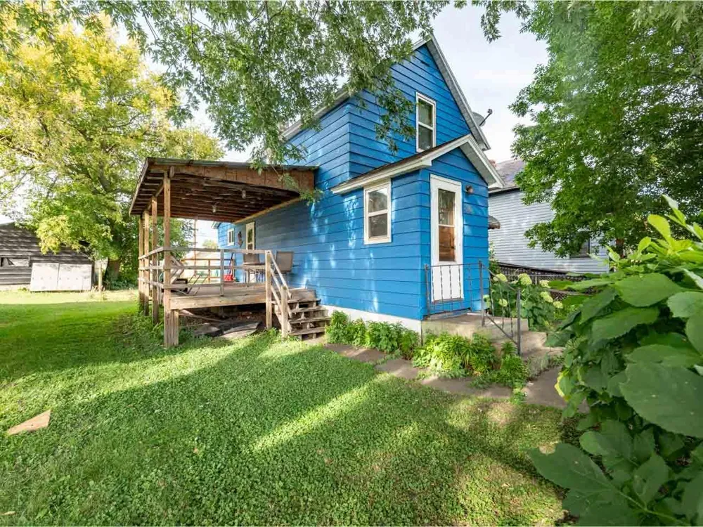 220 W Howard Avenue Keewatin, MN 55753