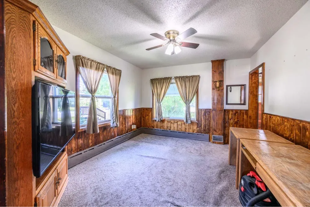 220 W Howard Avenue Keewatin, MN 55753