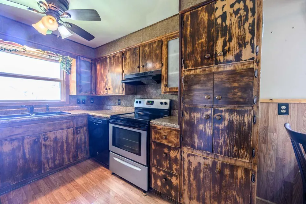 220 W Howard Avenue Keewatin, MN 55753