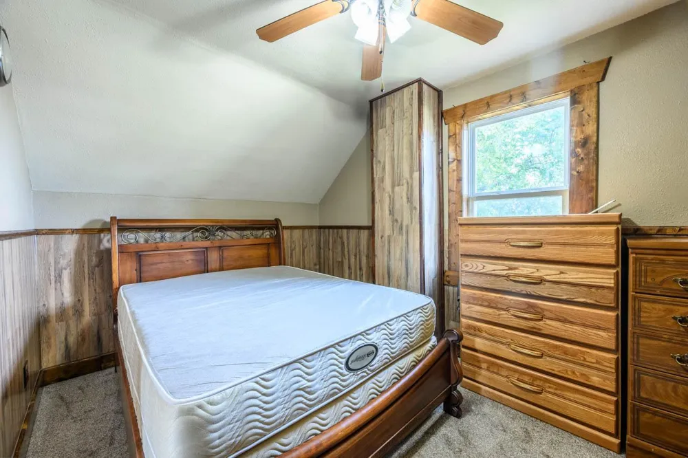 220 W Howard Avenue Keewatin, MN 55753