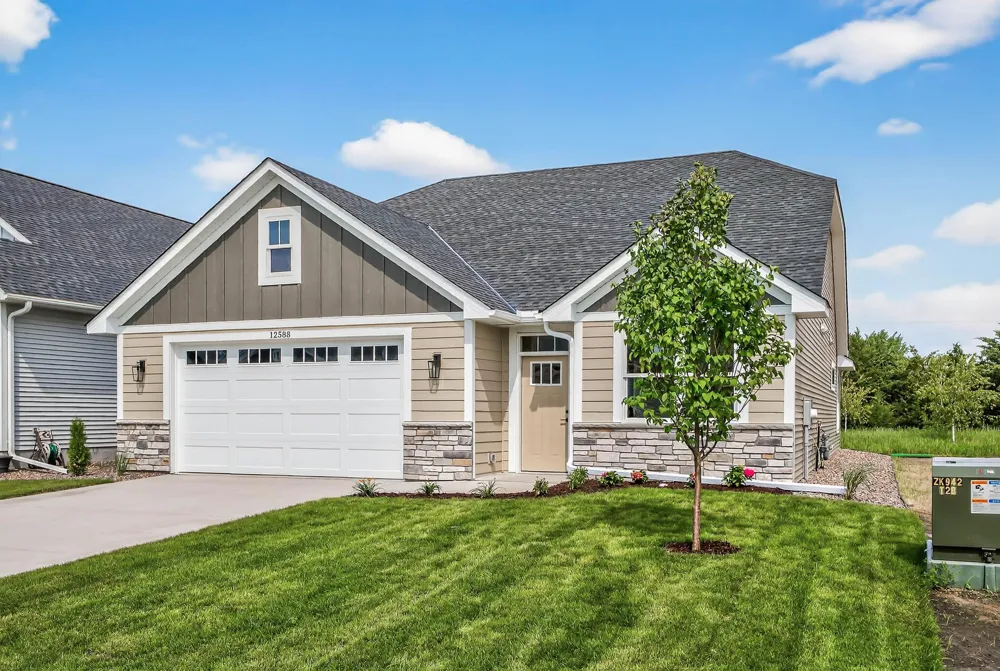 12588 Masters Lane Lindstrom, MN 55045