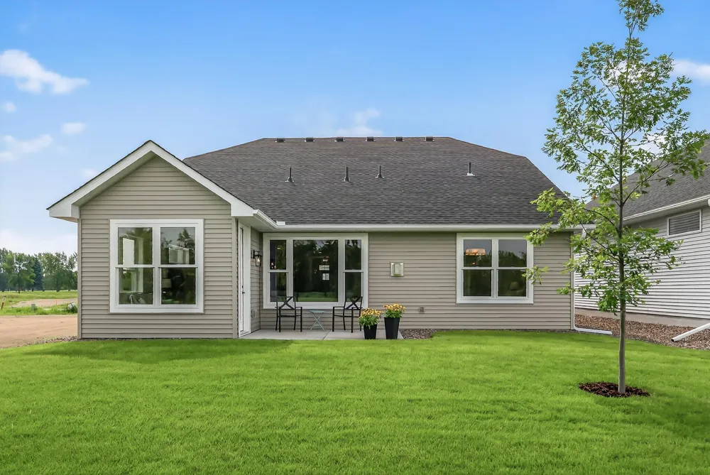 12588 Masters Lane Lindstrom, MN 55045