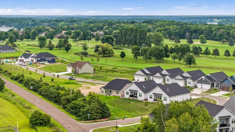 12588 Masters Lane Lindstrom, MN 55045