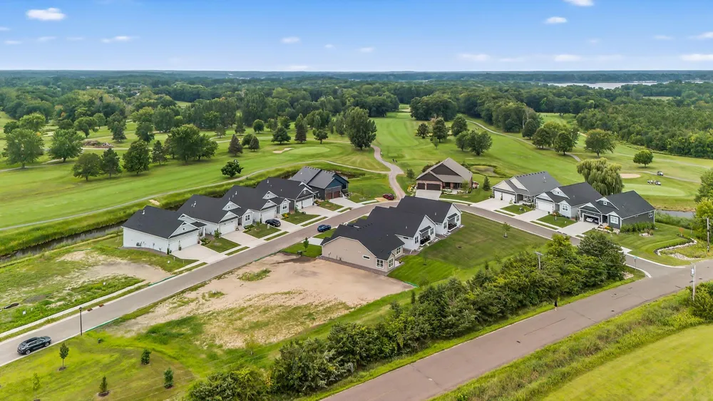 12588 Masters Lane Lindstrom, MN 55045