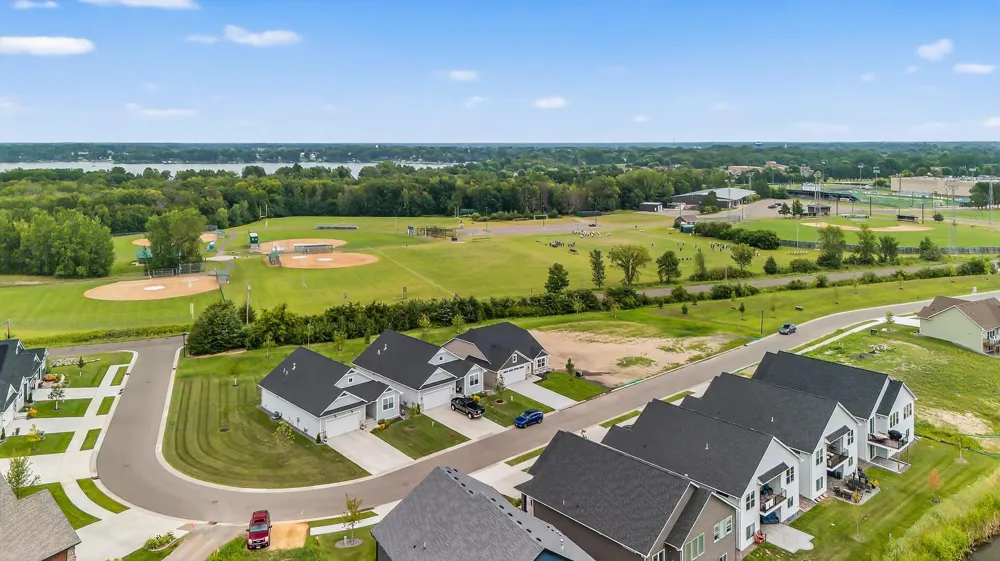 12588 Masters Lane Lindstrom, MN 55045
