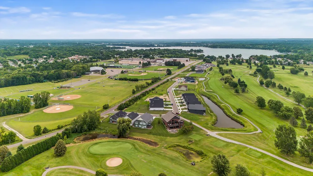 12588 Masters Lane Lindstrom, MN 55045
