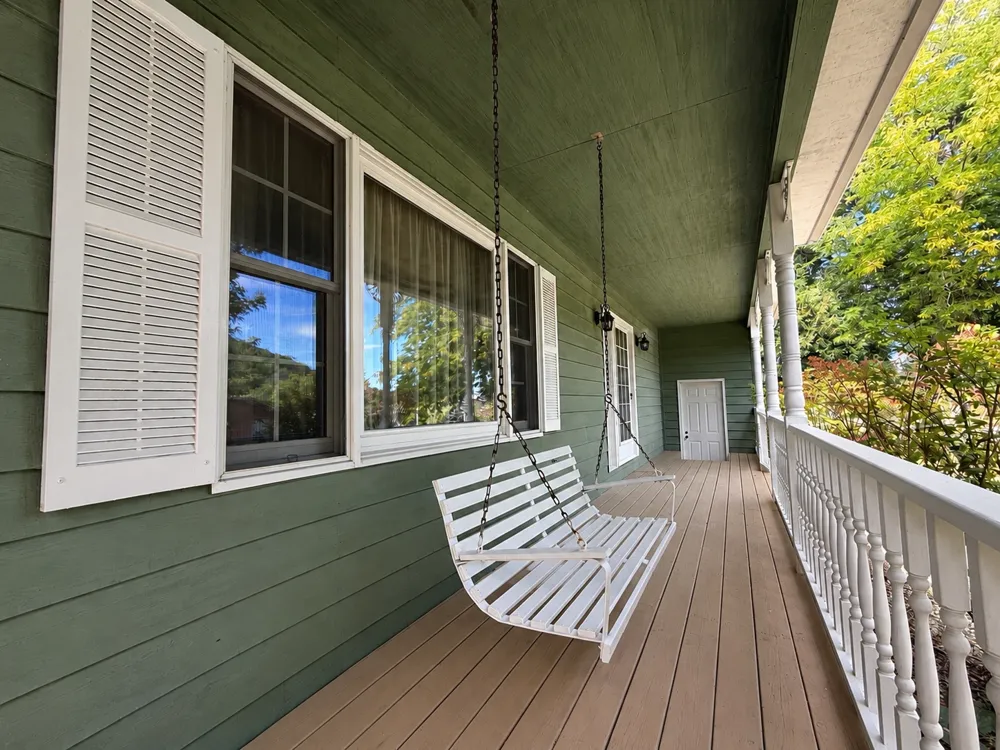 225 Oak Leaf Drive Winona, MN 55987