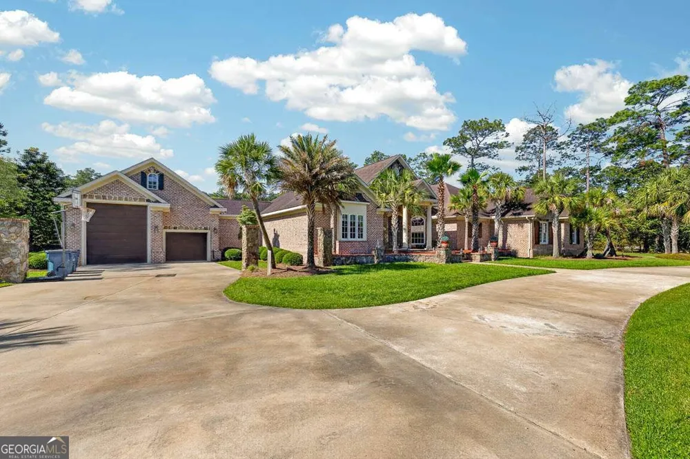 12 Birdie DR Jesup, GA 31546