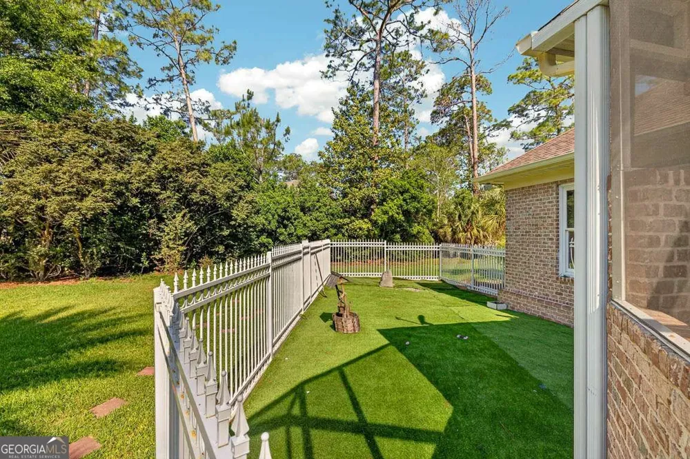 12 Birdie DR Jesup, GA 31546