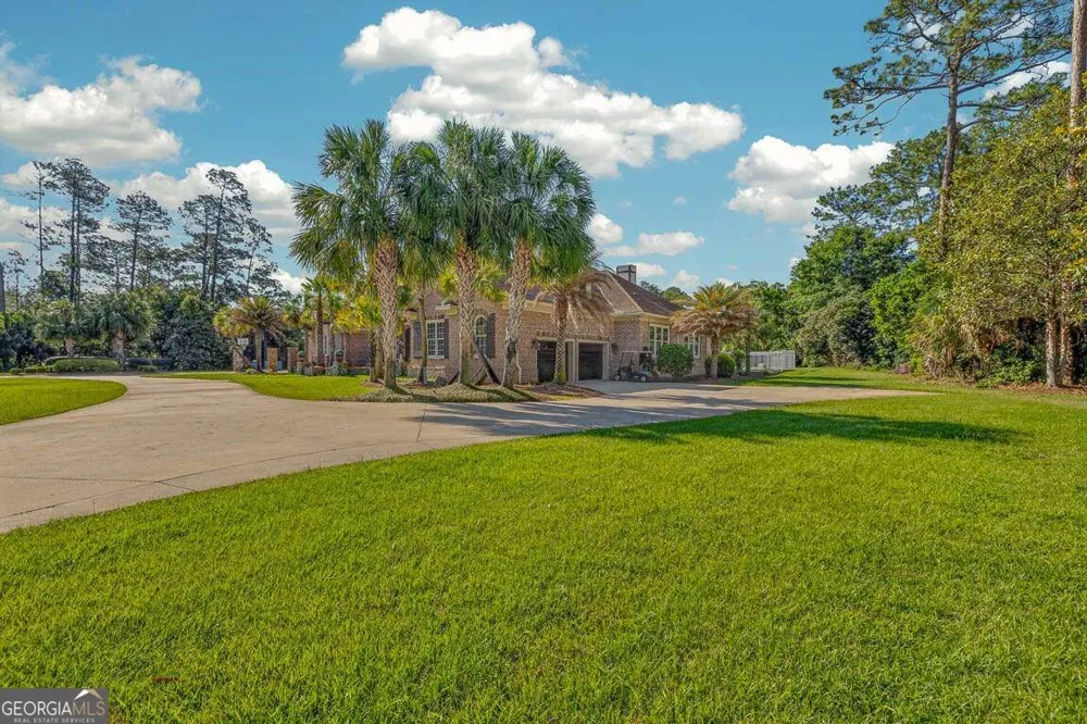 12 Birdie DR Jesup, GA 31546