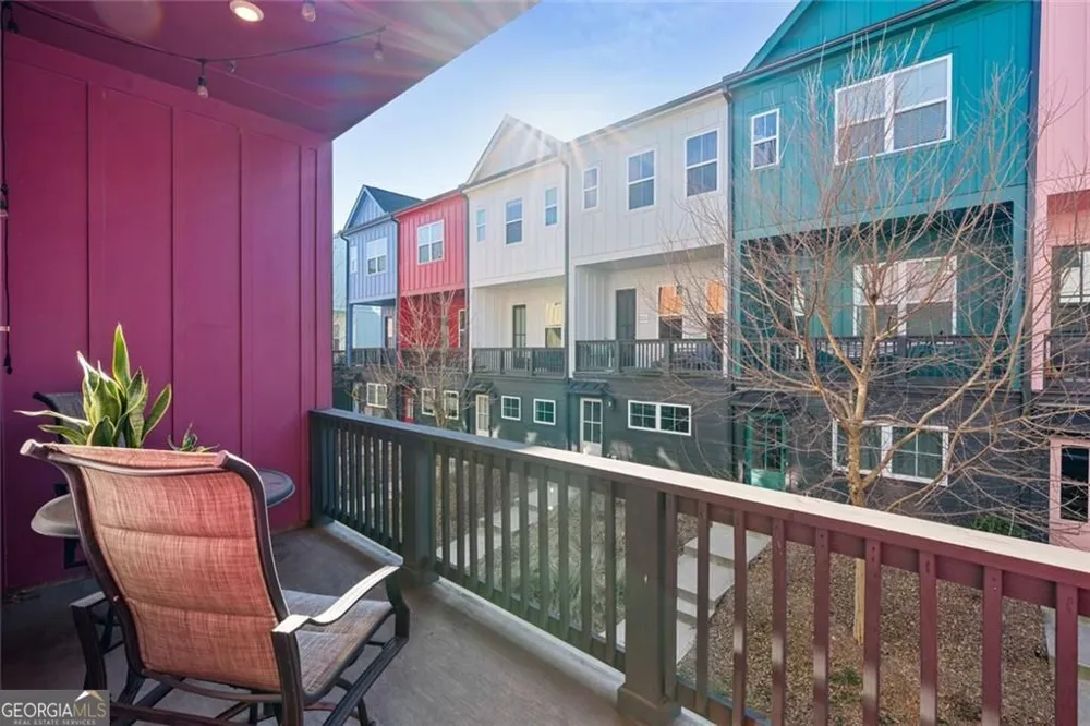 179 Color CIR SE Atlanta, GA 30317