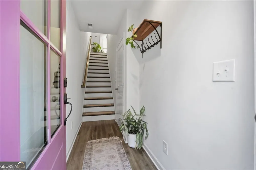 179 Color CIR SE Atlanta, GA 30317