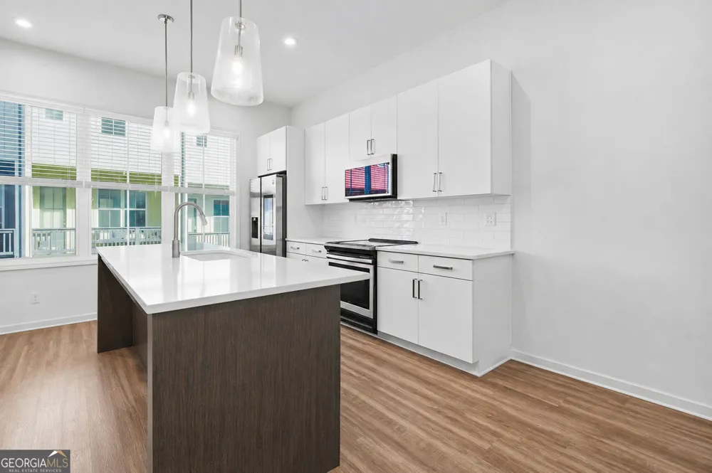 179 Color CIR SE Atlanta, GA 30317