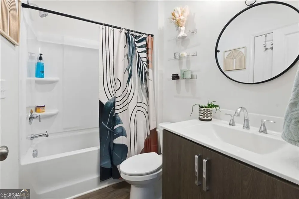 179 Color CIR SE Atlanta, GA 30317