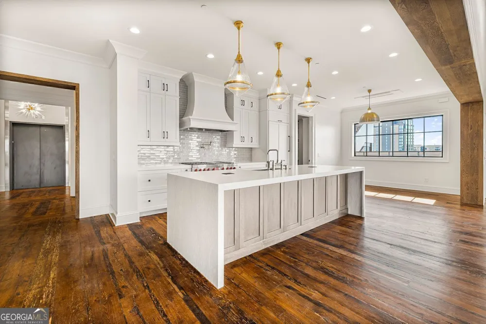 440 Geo Meyer AVE Savannah, GA 31401