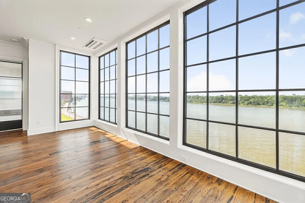 440 Geo Meyer AVE Savannah, GA 31401