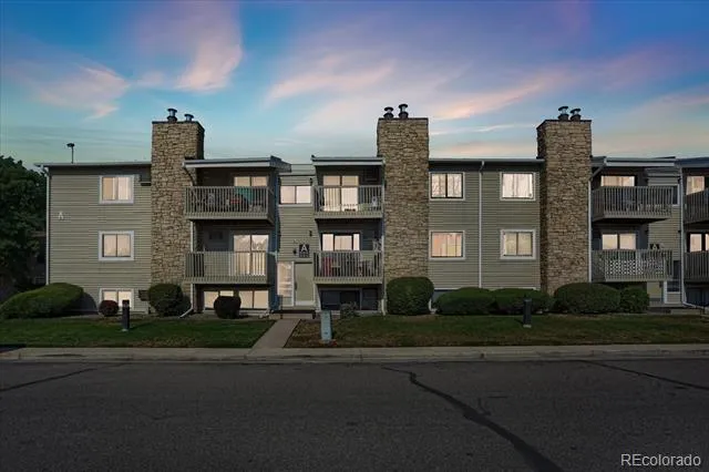 381 S Ames Street #A201 Lakewood, CO 80226