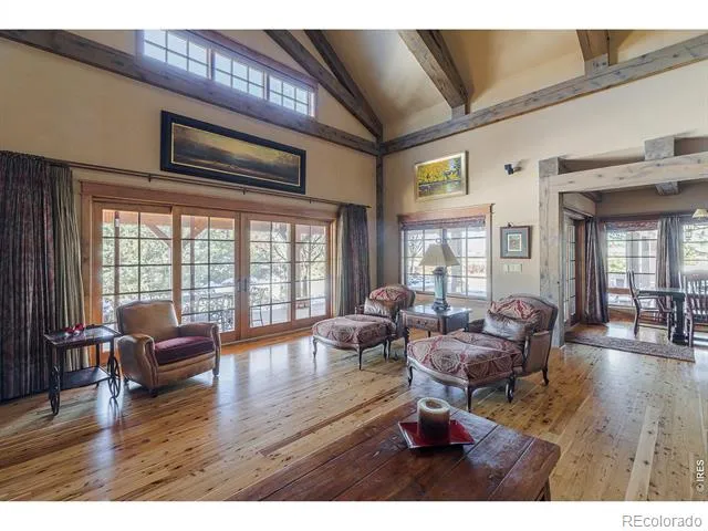 8576 Niwot Meadow Farm Road Niwot, CO 80503