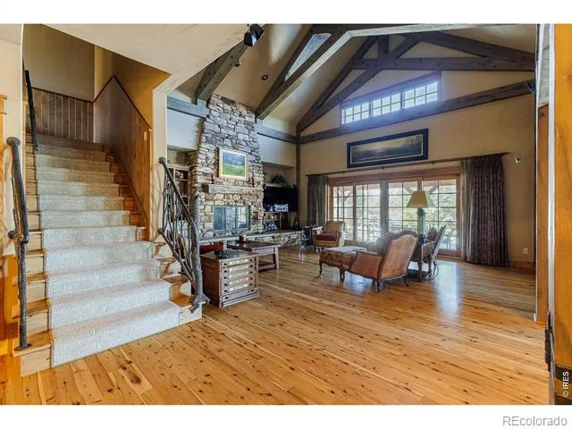 8576 Niwot Meadow Farm Road Niwot, CO 80503