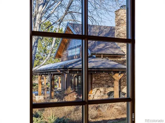 8576 Niwot Meadow Farm Road Niwot, CO 80503