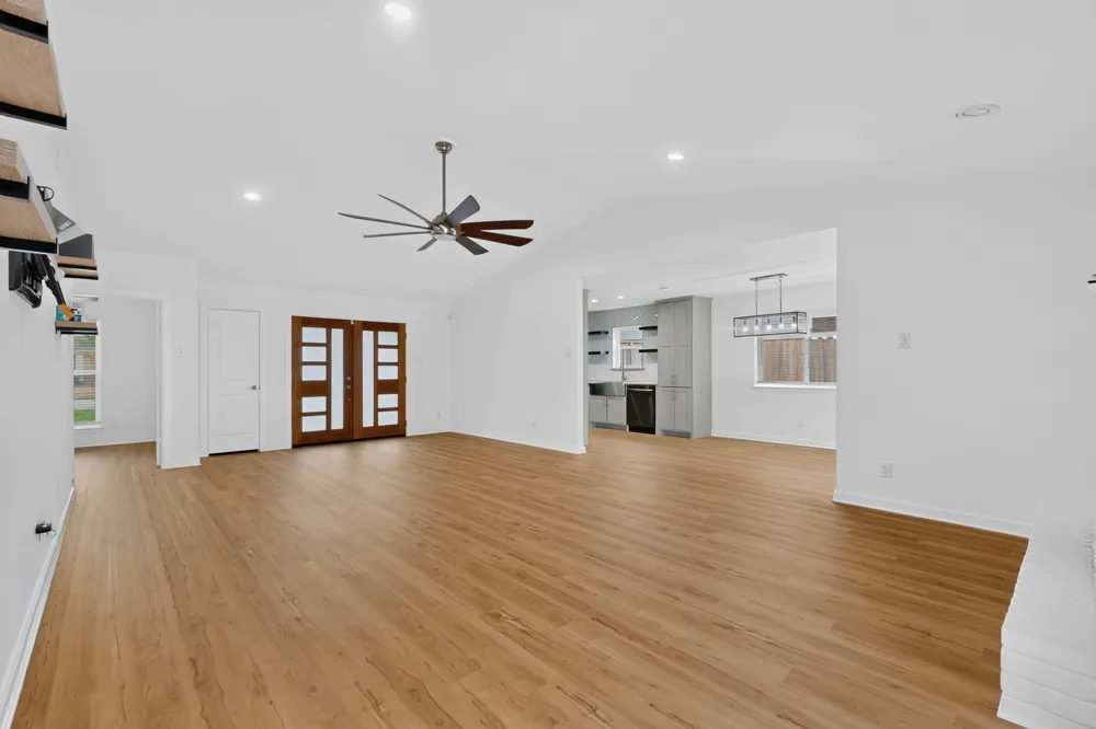 2117 Homestead Place Garland, TX 75044