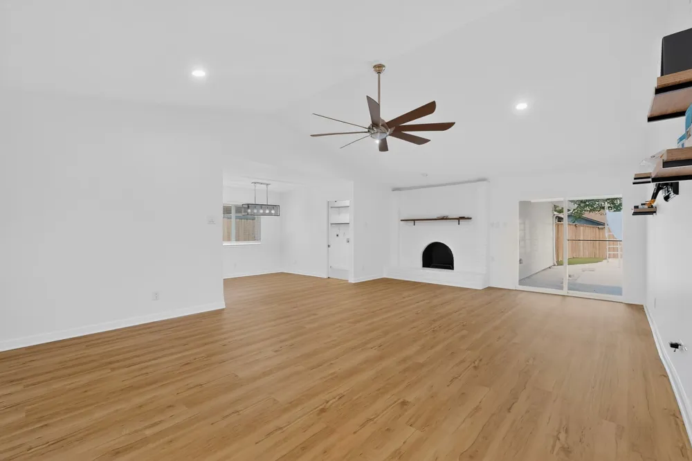 2117 Homestead Place Garland, TX 75044