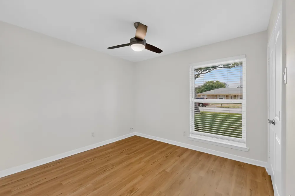 2117 Homestead Place Garland, TX 75044