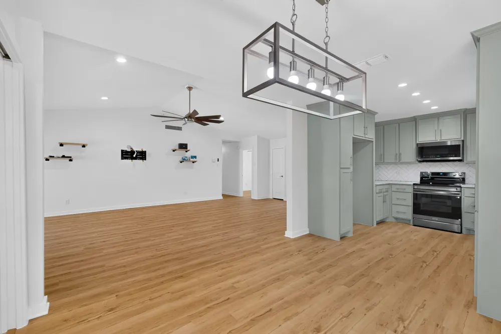 2117 Homestead Place Garland, TX 75044