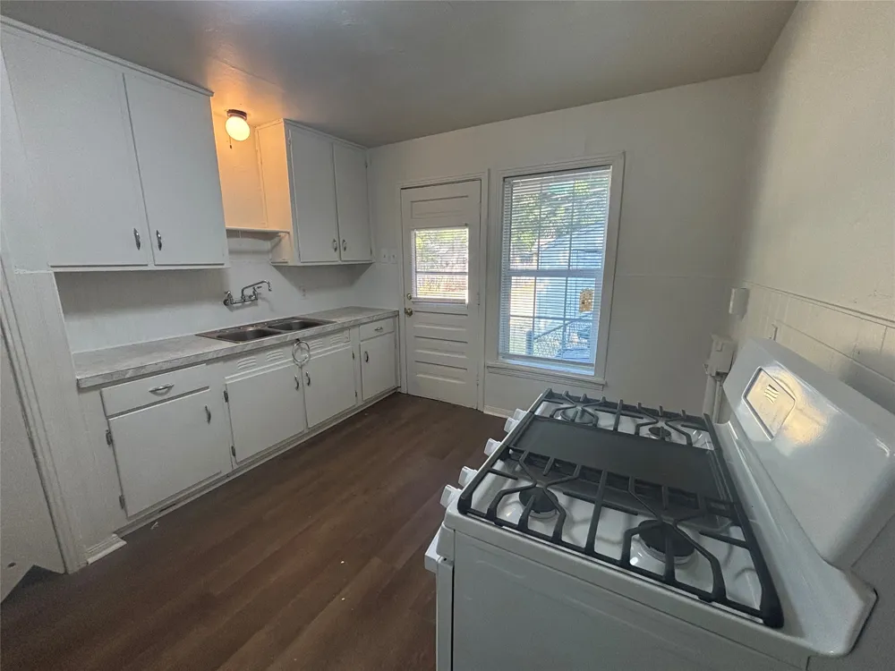5040 Lyndon Drive Fort Worth, TX 76116