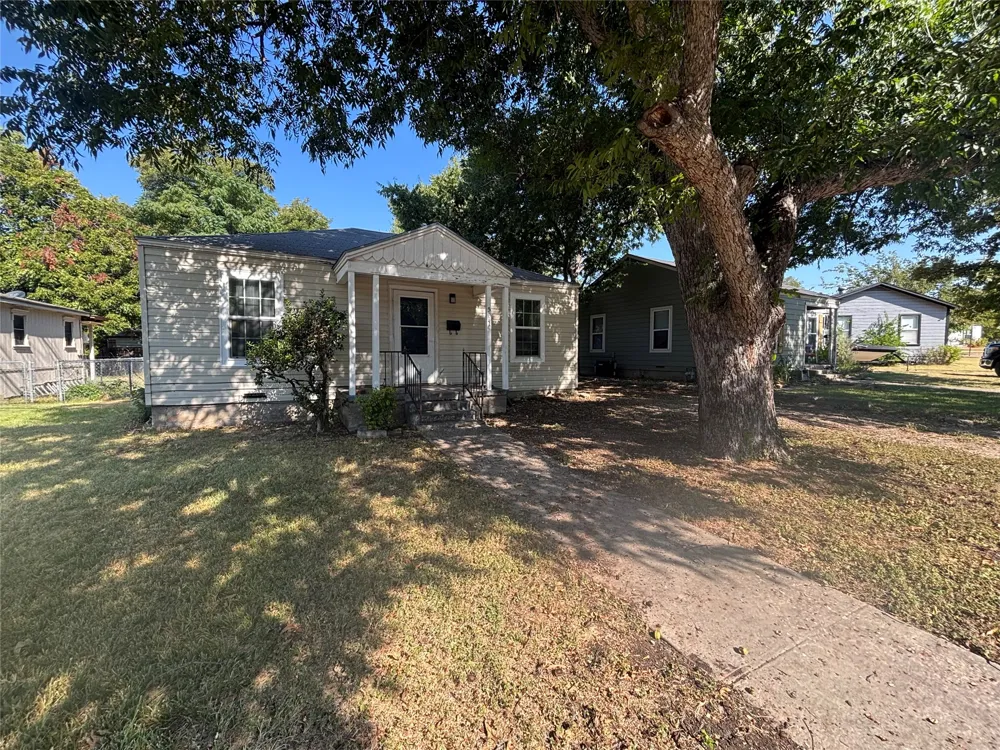 5040 Lyndon Drive Fort Worth, TX 76116