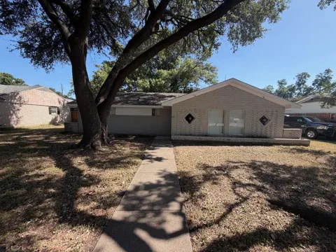 434 E Spring Valley Road