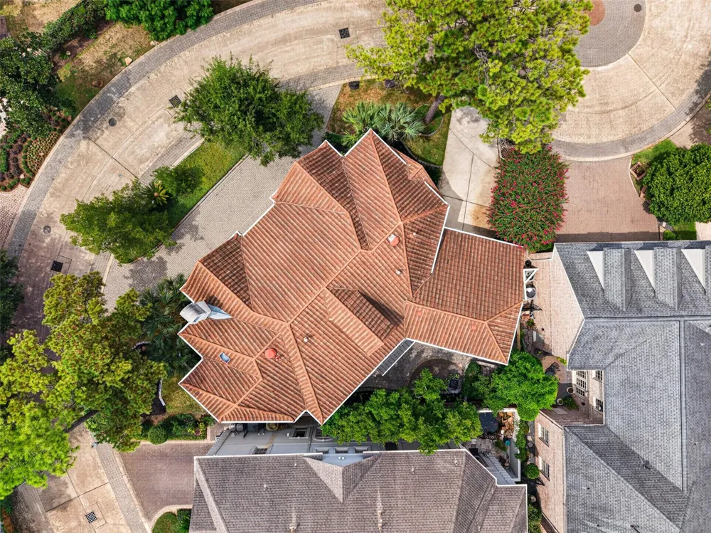 2 W Terrace Drive Houston, TX 77007