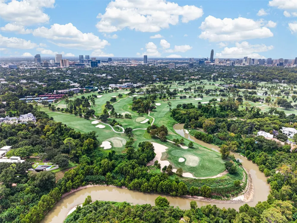 2 W Terrace Drive Houston, TX 77007