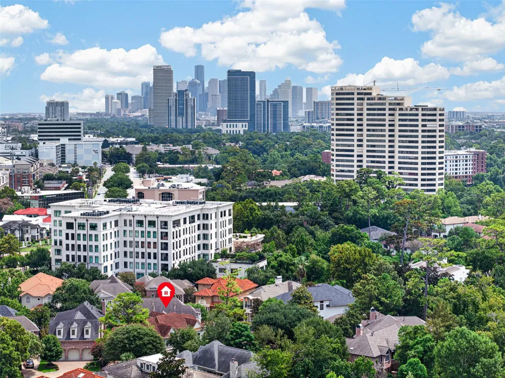 2 W Terrace Drive Houston, TX 77007