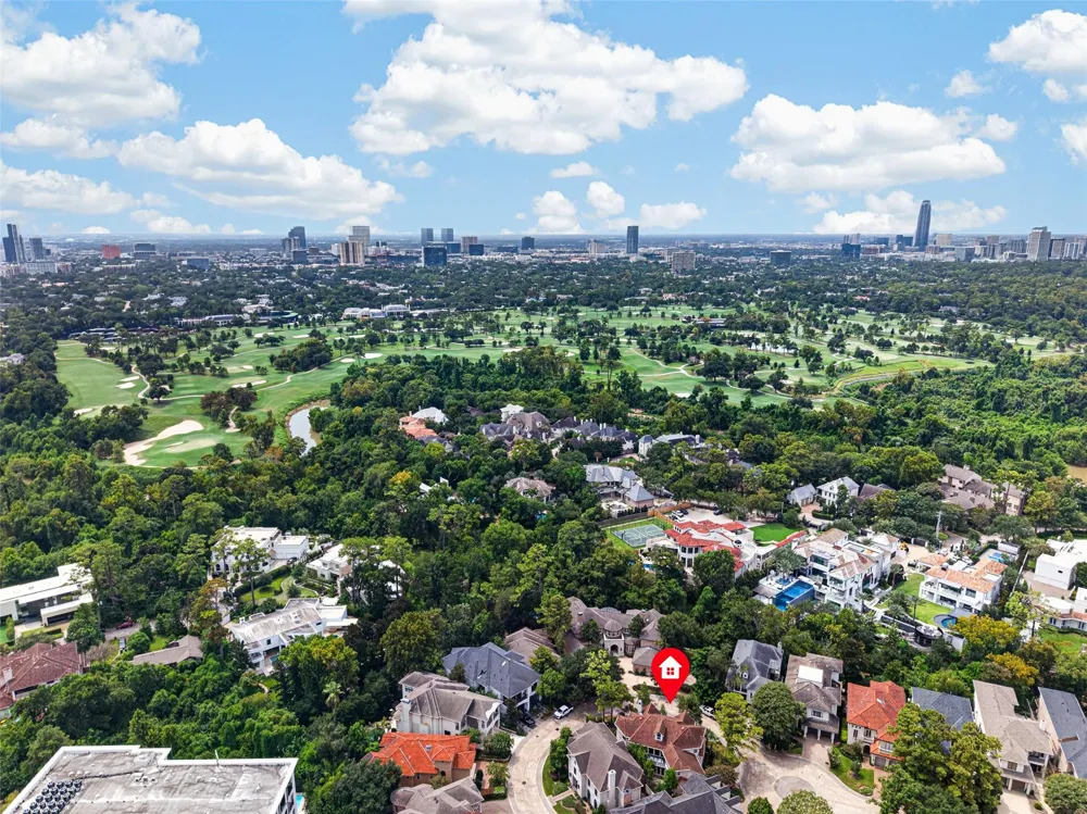2 W Terrace Drive Houston, TX 77007