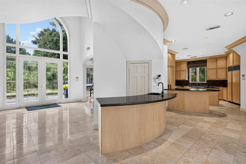 2 W Terrace Drive Houston, TX 77007