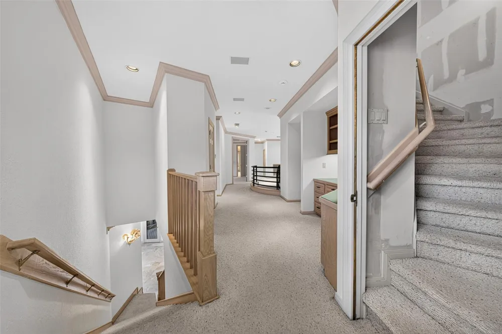 2 W Terrace Drive Houston, TX 77007