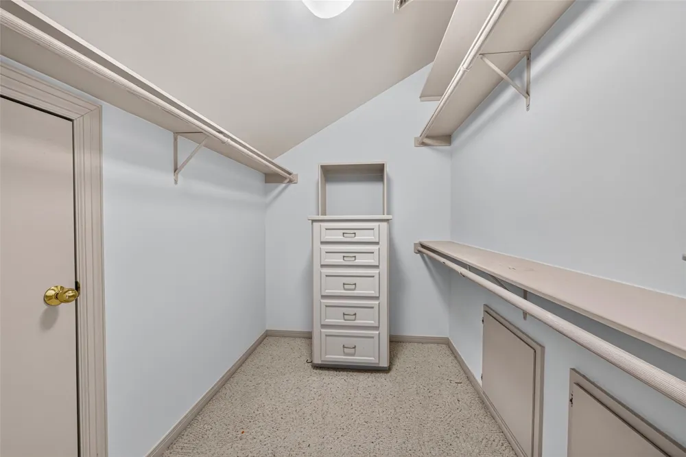 2 W Terrace Drive Houston, TX 77007