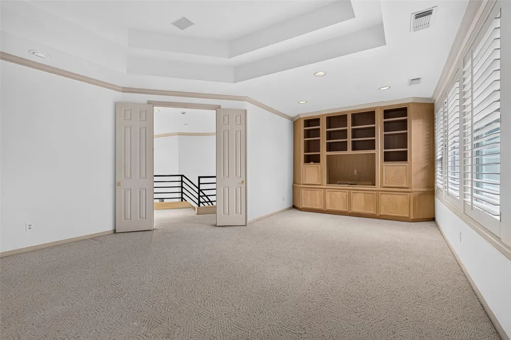2 W Terrace Drive Houston, TX 77007