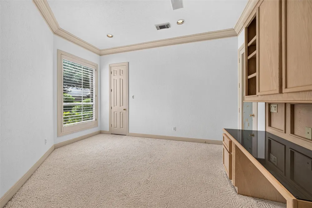 2 W Terrace Drive Houston, TX 77007