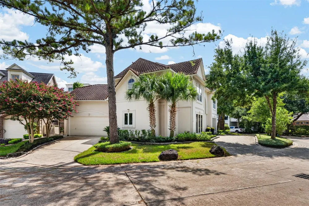 2 W Terrace Drive Houston, TX 77007