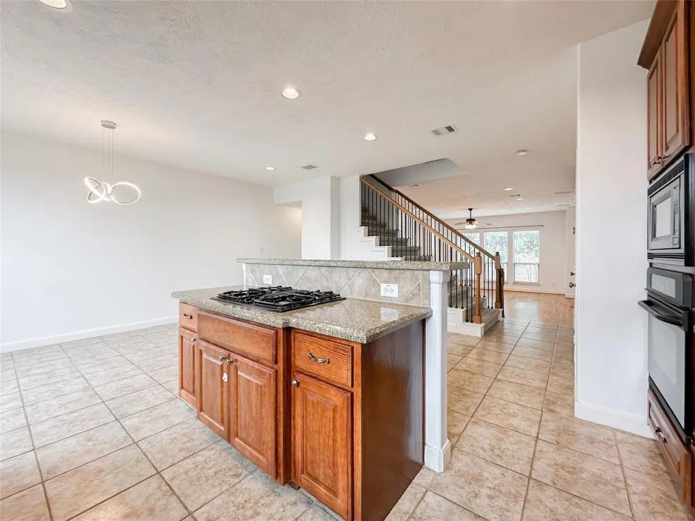 1727 Stacy Crest Houston, TX 77008