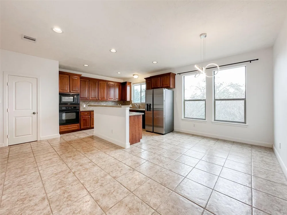 1727 Stacy Crest Houston, TX 77008