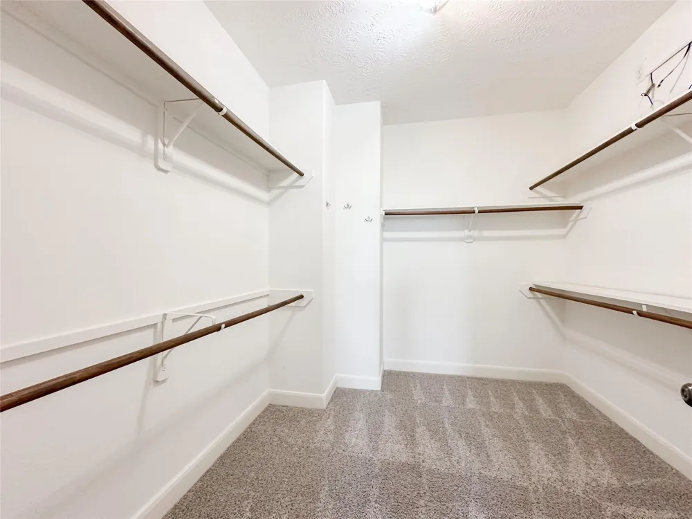 1727 Stacy Crest Houston, TX 77008