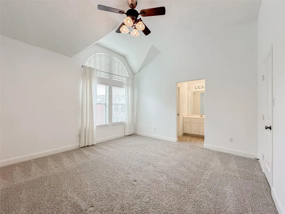 1727 Stacy Crest Houston, TX 77008