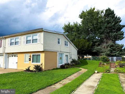 657 ARTWOOD DRIVE